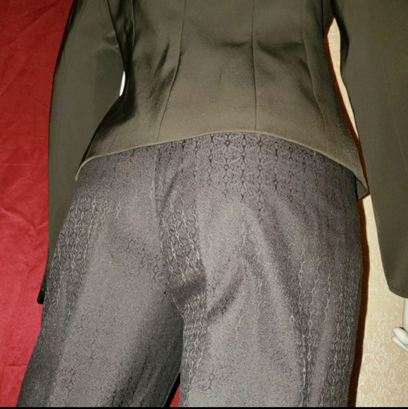 Tahari Pants - 2 pc suit by Tahari